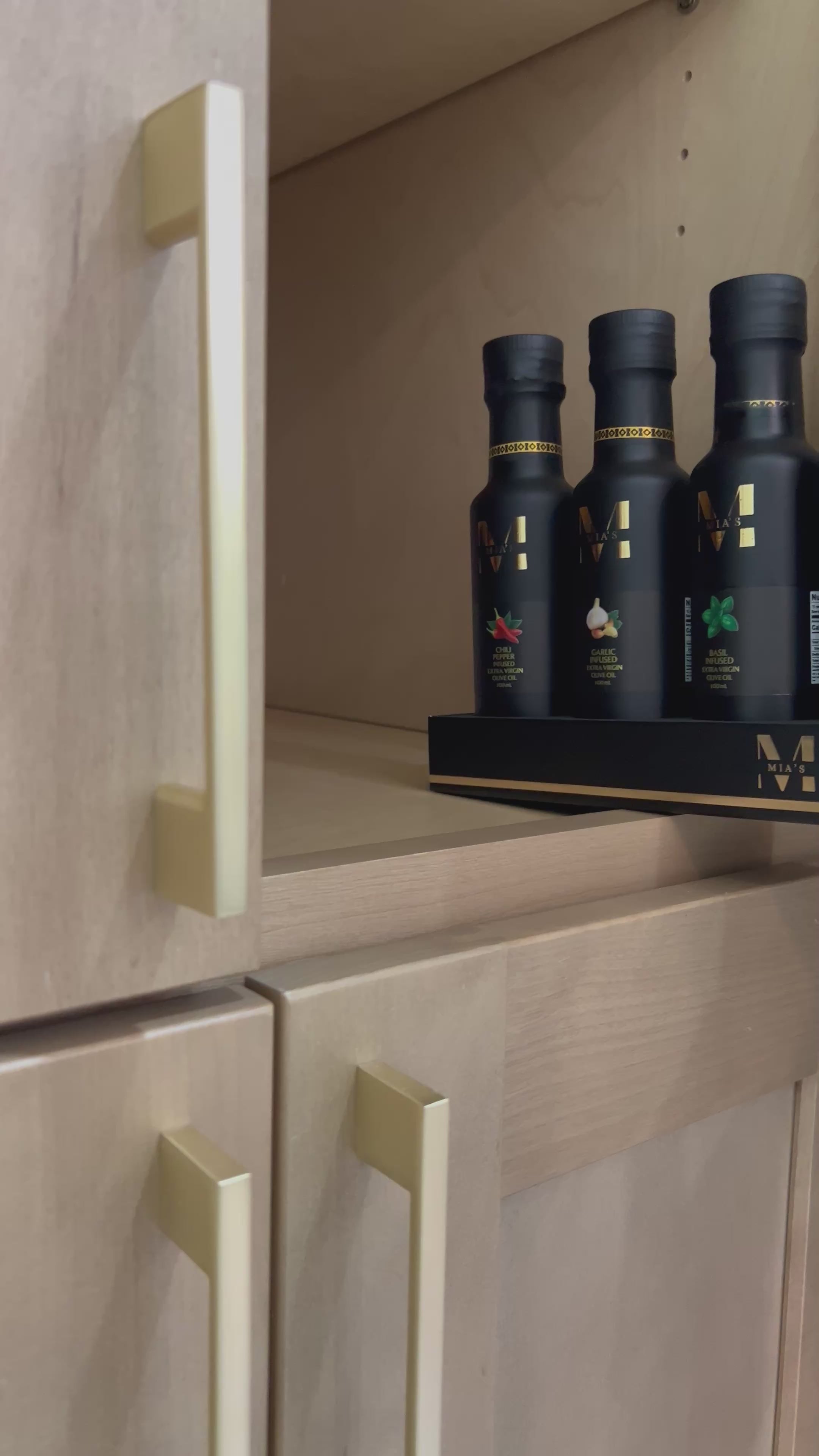 6-Oil Bottle Gift Set – Mia's Truffles & Extra Virgin Olive Oil